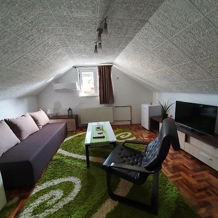 Fortress Apartments Ni Esterno foto